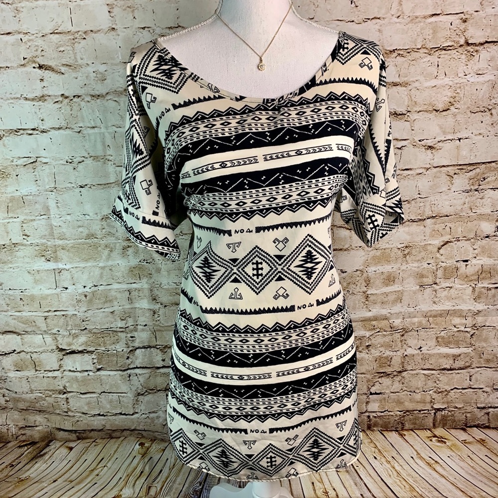 Poema by Anthropologie Tunic EUC - Size L